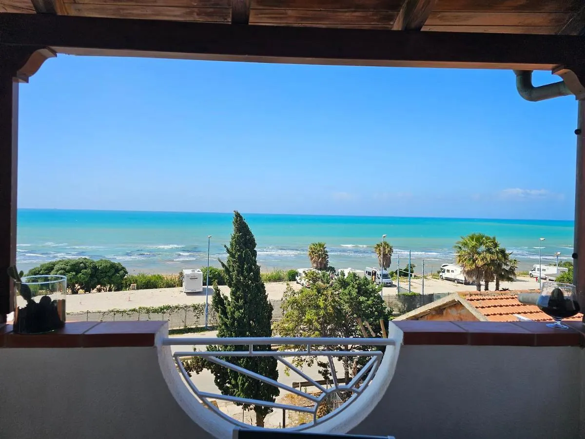 Frontemare Locazione Turistica Hotel Porto Empedocle Guest house