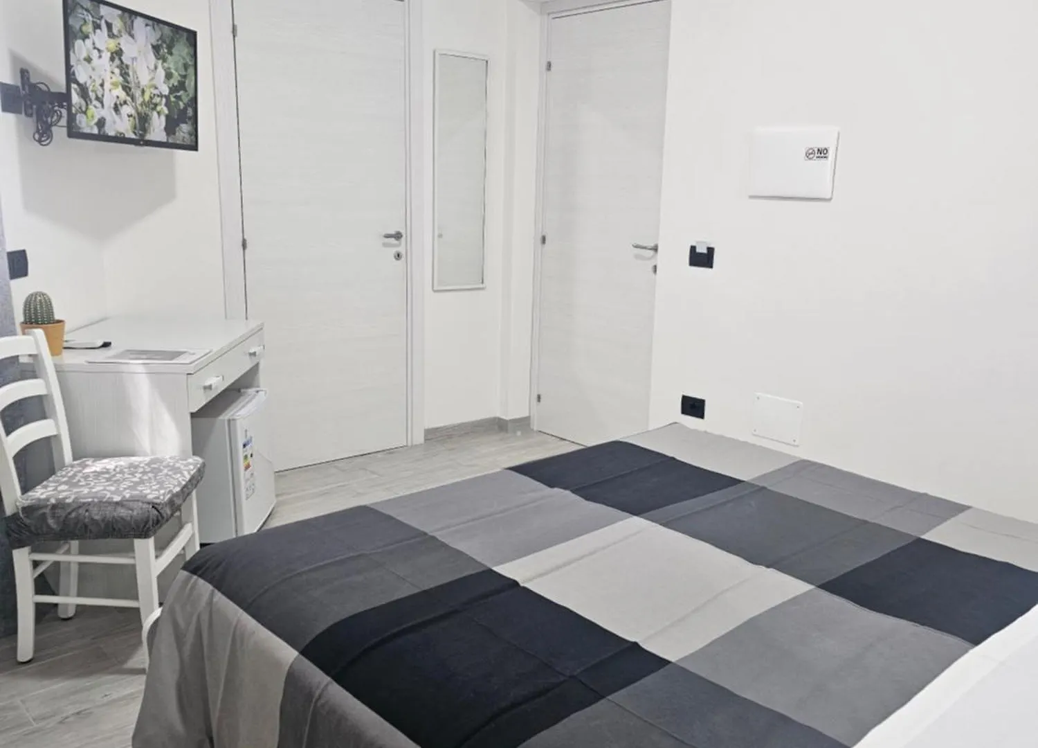 Hotel Frontemare Locazione Turistica Porto Empedocle 0*,