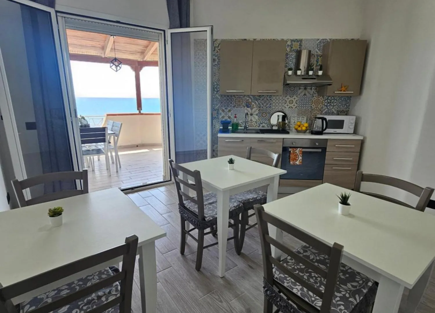 Hotel Frontemare Locazione Turistica Porto Empedocle